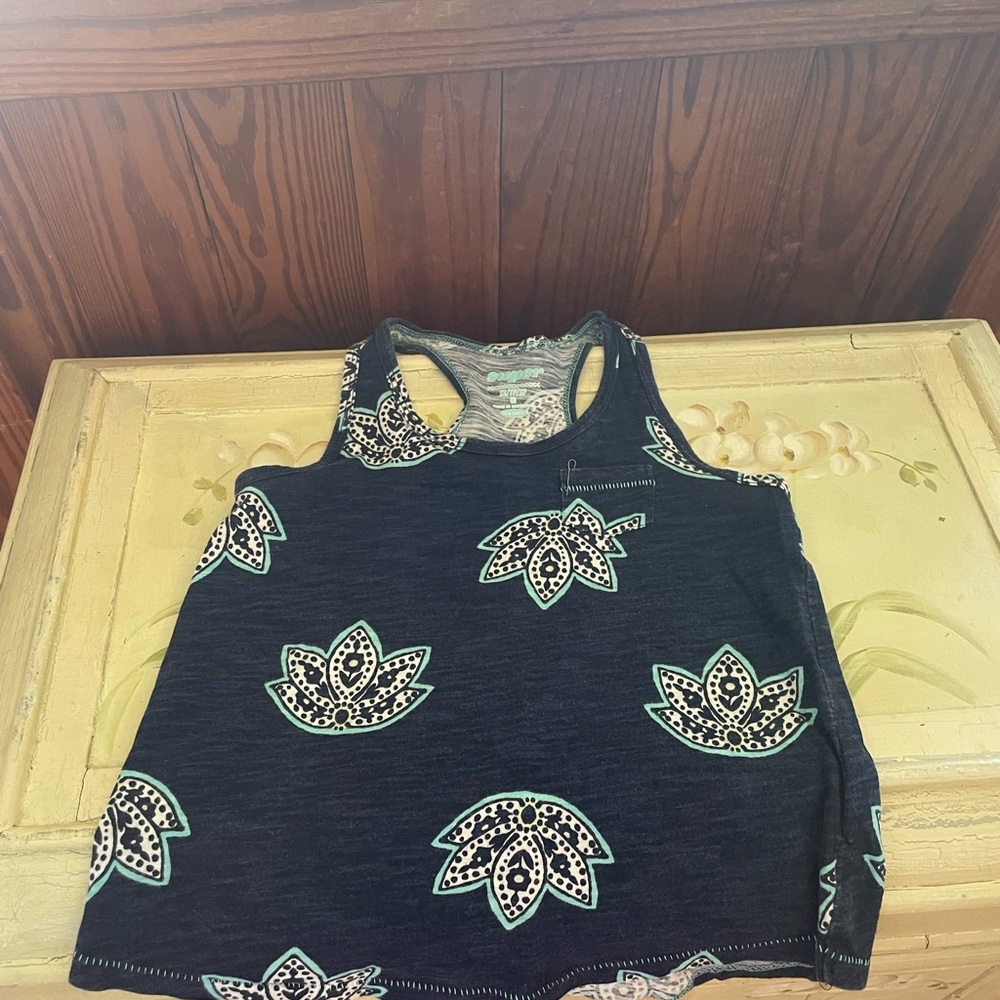 Sleeveless girls top, 5